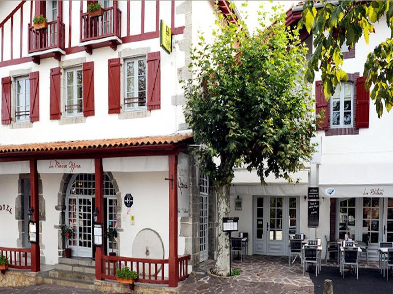 Hotel Restaurant & Spa La Maison Oppoca Ainhoa Exterior photo
